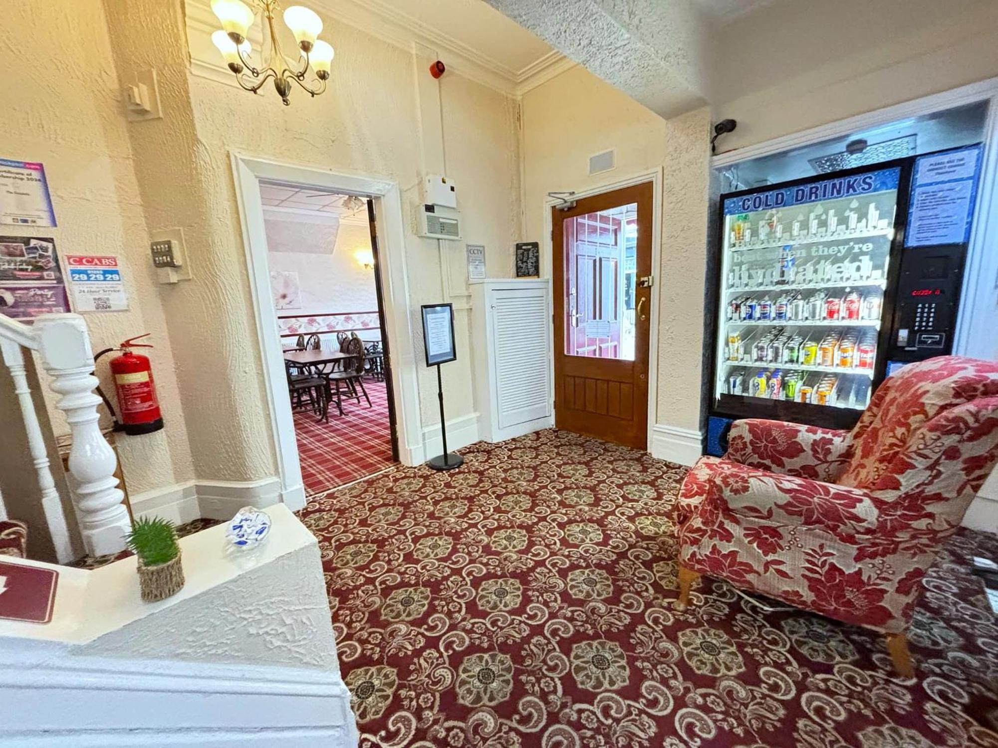 The Ferndale Hotel Blackpool Exteriör bild